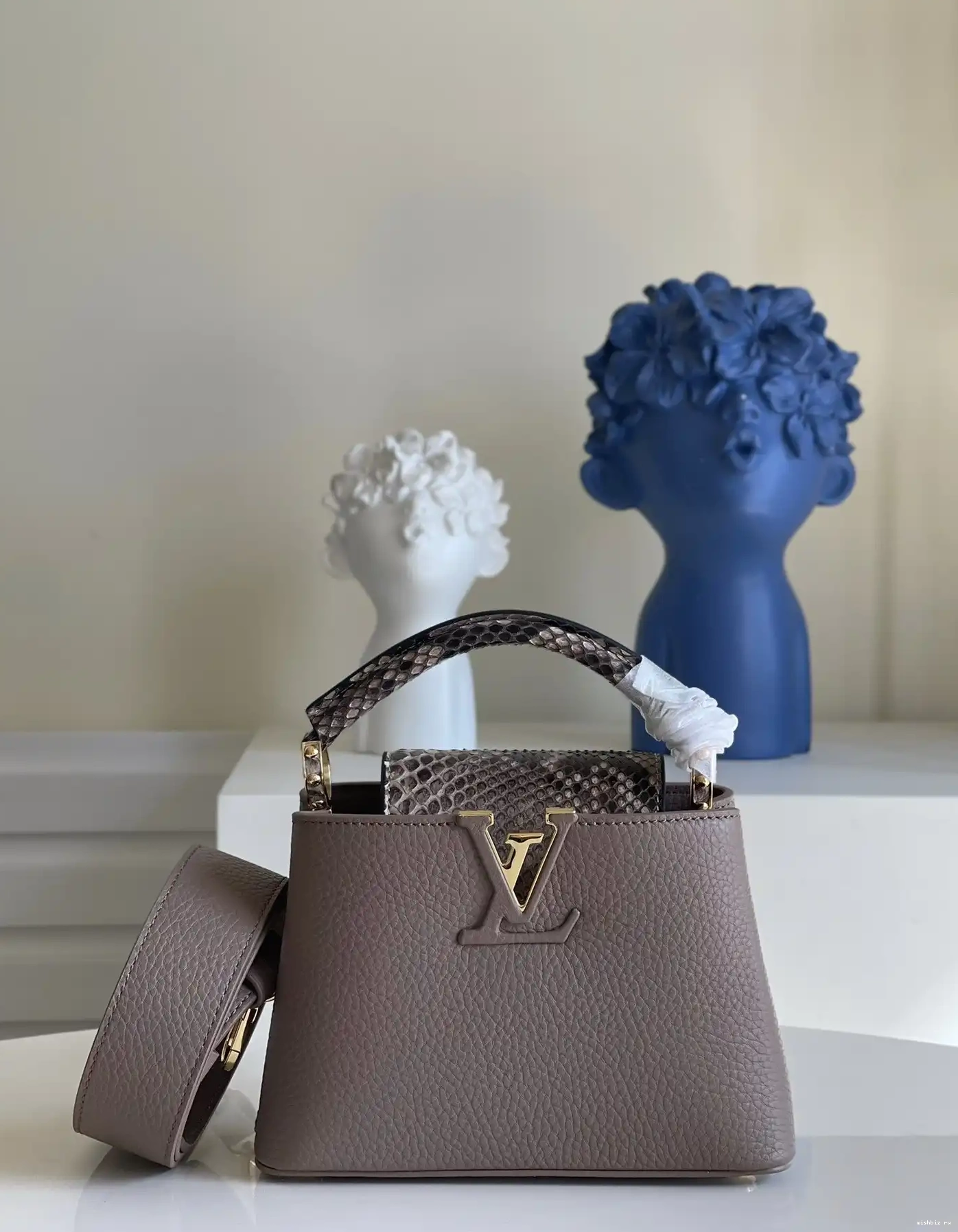 WIS CAPUCINES LOUIS MINI VUITTON 0329